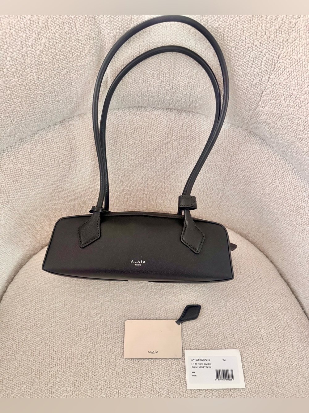Alaïa Black Leather Shoulder Bag with Silver Hardware - Picture 7 of 13